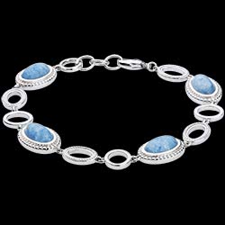 <a href=http://argent.edenly.com/bracelets-souples-argent/bracelet-bleu-reve,6067,2019.html?liste_cat=2019 style=color:#fff;text-decoration:none;><u>Bracelet Bleu R�ve</u><br><br><strike>200 €</strike> (-30%) <b style=color:#FF9999;>140 €</b></a>