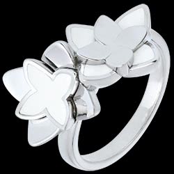 <a href=http://argent.edenly.com/bagues-larges-argent/bague-bianca,6073,2008.html style=color:#fff;text-decoration:none;><u>Bague Bianca 2</u><br><br><strike>110 €</strike> (-45%) <b style=color:#FF9999;>60 €</b></a>