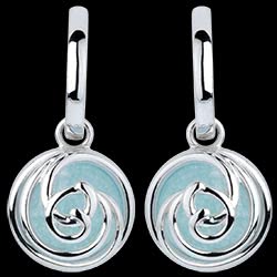 <a href=http://argent.edenly.com/boucles-d-orelles-pendantes-argent/boucles-oreilles-nuage-en-cage-bleu,6077,2024.html style=color:#fff;text-decoration:none;><u>Boucles d'oreilles Nuage en cage Bleu 2</u><br><br><strike>130 €</strike> (-31%) <b style=color:#FF9999;>90 €</b></a>