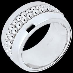 <a href=http://argent.edenly.com/bagues-larges-argent/bague-caviar-blanc,6105,2008.html style=color:#fff;text-decoration:none;><u>Bague Caviar blanc</u><br><br><strike>140 €</strike> (-43%) <b style=color:#FF9999;>80 €</b></a>