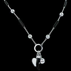 <a href=http://argent.edenly.com/collier-ras-le-cou-argent/collier-amulettes,6106,2016.html?liste_cat=2016 style=color:#fff;text-decoration:none;><u>Collier Amulettes</u><br><br><strike>190 €</strike> (-32%) <b style=color:#FF9999;>130 €</b></a>
