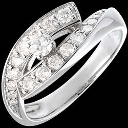 <a href=http://www.edenly.com/solitaires-accompagnes/solitaire-prunelle-or-blanc-063-carats-19-diamants,27,4.html style=color:#fff;text-decoration:none;><u>Solitaire Prunelle or blanc - 0.63 carats - 19 diamants</u><br><br><strike>2060 €</strike> (-46%) <b style=color:#FF9999;>1110 €</b></a>