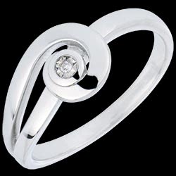<a href=http://argent.edenly.com/bagues-fines-argent/bague-volupta-argent-diamant,6226,2007.html?liste_cat=2006X2010X2008X2007 style=color:#fff;text-decoration:none;><u>Bague Volupta argent et diamant</u><br><br><b>59 €</b></a>