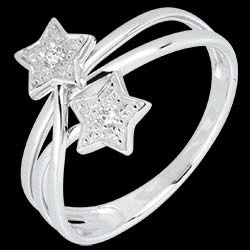 <a href=http://de.edenly.com/ringe-breit/ring-etoiles-filantes-weissgold,1542,8.html style=color:#fff;text-decoration:none;><u>Ring Sternschnuppen in Wei�gold</u><br><br><b>550 €</b></a>