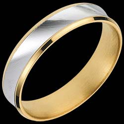 <a href=http://en.edenly.com/gold-wedding-ring-man/white-and-yellow-gold-dandy-ring,1059,30.html?liste_cat=30 style=color:#fff;text-decoration:none;><u>White and Yellow Gold Dandy Ring</u><br><br><b>� 509</b></a>