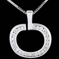 <a href=http://de.edenly.com/moderne-anhanger/diapple-weissgold,1345,16.html?liste_cat=16 style=color:#fff;text-decoration:none;><u>Diapple Anh�nger - 25 Diamanten</u><br><br><b>450 €</b></a>