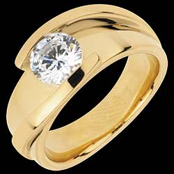 <a href=/creation-bague.php?produit=30178&url=anillos-compromiso&liste_cat=2X3X4X5X12 style=color:#fff;text-decoration:none;>Anillo a medida 30178 <br><b>10480 €</b></a>