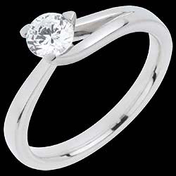 <a href=http://www.edenly.com/solitaire-diamant/bague-sur-mesure30185,30185,3.html?liste_cat=3 style=color:#fff;text-decoration:none;><u>Bague sur mesure 30185</u><br><br><b>2900 €</b></a>