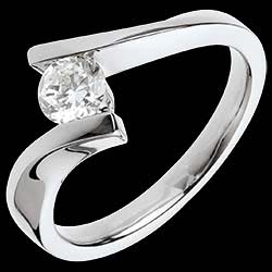 <a href=http://es.edenly.com/solitarios-diamante/anillo-medida-30110,30110,3.html?url=anillos-compromiso&liste_cat=2X3X4X5X12 style=color:#fff;text-decoration:none;>Anillo a medida 30110 <br><b>2730 €</b></a>