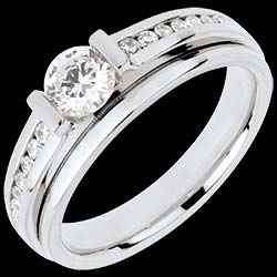 <a href=http://de.edenly.com/solitar-umrandet-von-diamanten/ring nach Mass30169,30169,4.html?liste_cat=2X3X4X5X12 style=color:#fff;text-decoration:none;><u>Ring nach Ma� 30169</u><br><br><b>2820 €</b></a>