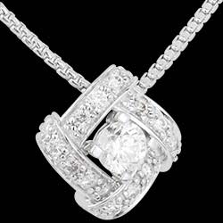 <a href=http://de.edenly.com/klassische-anhanger/collier-liebesnest-weissgold,1533,15.html?liste_cat=15 style=color:#fff;text-decoration:none;><u>Collier Liebesnest Wei�gold</u><br><br><strike>2260 €</strike> (-56%) <b style=color:#FF9999;>990 €</b></a>