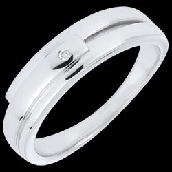 <a href=http://argent.edenly.com/bagues-fines-argent/bague-solitaire-modernita-argent-diamant,6205,2007.html?liste_cat=2006X2010X2008X2007 style=color:#fff;text-decoration:none;><u>Bague Solitaire Modernita argent et diamant</u><br><br><b>59 €</b></a>