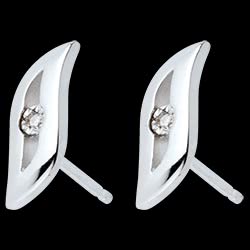 <a href=http://argent.edenly.com/boucles-d-oreilles-puces-argent/boucles-oreilles-puces-flammes-argent-diamant,6130,2022.html?liste_cat=2020X2022X2024X2023 style=color:#fff;text-decoration:none;><u>Boucles d'oreilles puces Flammes - Argent Diamant</u><br><br><strike>100 €</strike> (-30%) <b style=color:#FF9999;>70 €</b></a>