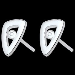 <a href=http://argent.edenly.com/boucles-d-oreilles-puces-argent/boucles-oreilles-puces-sera-argent-diamant,6131,2022.html?liste_cat=2020X2022X2024X2023 style=color:#fff;text-decoration:none;><u>Boucles d'oreilles puces Sera - Argent Diamant</u><br><br><strike>100 €</strike> (-30%) <b style=color:#FF9999;>70 €</b></a>