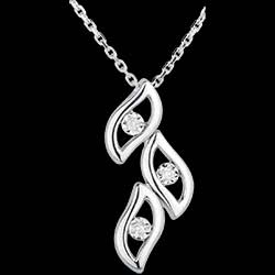 <a href=http://de.edenly.com/moderne-anhanger/collier-flammes-weissgold,1517,16.html?liste_cat=16 style=color:#fff;text-decoration:none;><u>Collier Flammen in Wei�gold</u><br><br><strike>730 €</strike> (-42%) <b style=color:#FF9999;>420 €</b></a>