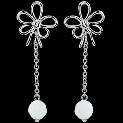 <a href=http://argent.edenly.com/boucles-d-orelles-pendantes-argent/boucles-oreilles-fleur-couture,6138,2024.html?liste_cat=2020X2022X2024X2023 style=color:#fff;text-decoration:none;><u>Boucles d'oreilles Fleur Couture 2</u><br><br><strike>110 €</strike> (-27%) <b style=color:#FF9999;>80 €</b></a>