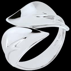 <a href=http://argent.edenly.com/bagues-larges-argent/bague-feuilles-enlacees,6140,2008.html style=color:#fff;text-decoration:none;><u>Bague Feuilles enlacées</u><br><br><strike>110 €</strike> (-27%) <b style=color:#FF9999;>80 €</b></a>
