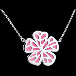 <a href=http://argent.edenly.com/collier-ras-le-cou-argent/collier-tropica,6180,2016.html?liste_cat=2016 style=color:#fff;text-decoration:none;><u>Collier Tropica</u><br><br><strike>140 €</strike> (-29%) <b style=color:#FF9999;>100 €</b></a>