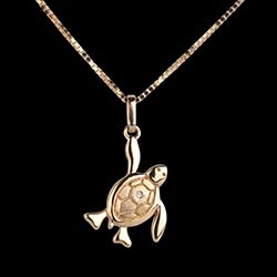 <a href=http://www.edenly.com/collier-moderne/bebe-tortue-grande-or-jaune-carats,2220,16.html style=color:#fff;text-decoration:none;><u>bébé tortue - grande - or jaune - 9 carats</u><br><br><b>130 €</b></a>