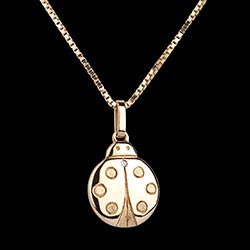 <a href=http://de.edenly.com/moderne-anhanger/marienkaferchen-gro-gelbgold-375-gold,2232,16.html?liste_cat=16 style=color:#fff;text-decoration:none;><u>Marienk�ferchen - gro� - Gelbgold - 375 Gold</u><br><br><b>140 €</b></a>