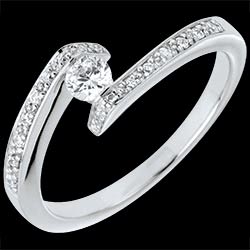 <a href=http://de.edenly.com/solitar-umrandet-von-diamanten/solitarring-verheissung-18k,646,4.html style=color:#fff;text-decoration:none;><u>Solit�rring Verhei�ung</u><br><br><strike>1370 €</strike> (-35%) <b style=color:#FF9999;>890 €</b></a>