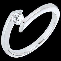<a href=http://www.edenly.com/solitaire-diamant/bague-solitaire-princesse-etoile-or-blanc,2137,3.html?liste_cat=3 style=color:#fff;text-decoration:none;><u>Bague solitaire Princesse �toile or blanc</u><br><br><strike>1470 €</strike> (-30%) <b style=color:#FF9999;>1030 €</b></a>
