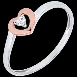 <a href=http://it.edenly.com/anelli-solitari/anello-cuore-delizioso,2168,3.html?metal=3 style=color:#fff;text-decoration:none;>Anello Cuore Delizioso <br><b style=color:#FFE492;>230 €</b> (-30%) </a>