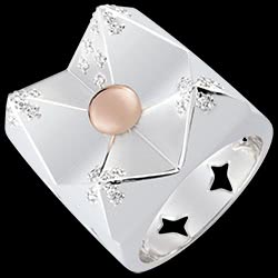 <a href=http://de.edenly.com/kollektion-inspiration-natur/ring-kristallberg,4119,126.html?liste_cat=126 style=color:#fff;text-decoration:none;><u>Ring Kristallberg</u><br><br><b>2090 €</b></a>