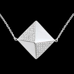 <a href=http://de.edenly.com/kollektion-inspiration-natur/lange-halskette-rohdiamant,4120,126.html?liste_cat=126 style=color:#fff;text-decoration:none;><u>Lange Halskette Rohdiamant Wei�gold</u><br><br><b>3430 €</b></a>