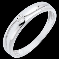 <a href=http://www.edenly.com/solitaire-diamant/bague-edenamour-or-diamant,677,3.html style=color:#fff;text-decoration:none;><u>Bague Edenamour or blanc et diamant</u><br><br><strike>250 €</strike> (-24%) <b style=color:#FF9999;>190 €</b></a>