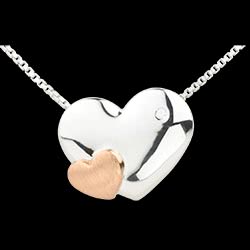 <a href=http://www.edenly.com/collier-moderne/collier-coeurs-douceur-or-rose-or-blanc,1768,16.html style=color:#fff;text-decoration:none;><u>Collier Coeurs Douceur or rose - or blanc</u><br><br><strike>250 €</strike> (-24%) <b style=color:#FF9999;>190 €</b></a>