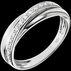 <a href=http://mariage.edenly.com/alliance-or-diamant-mariage/anneau-trifolie-or-blanc,708,1010.html style=color:#fff;text-decoration:none;>Anneau Trifolie or blanc <br><b style=color:#FFE492;>390 €</b> (-48%) </a>