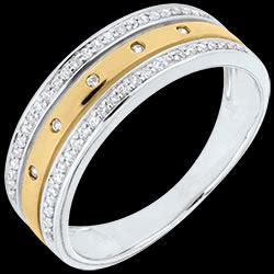 <a href=http://mariage.edenly.com/alliance-or-diamant-mariage/anneau-enigma-or-jaune-or-blanc,722,1010.html style=color:#fff;text-decoration:none;><u>Anneau Enigma or jaune or blanc</u><br><br><strike>650 €</strike> <b style=color:#FF9999;>590 €</b></a>