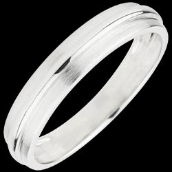 <a href=http://mariage.edenly.com/alliances-or-homme-mariage/alliance-helios-or-blanc,1812,1030.html?liste_cat=1009X1010X1011X1034X1030X1036X1037X1031 style=color:#fff;text-decoration:none;><u>Alliance H�lios or blanc</u><br><br><strike>530 €</strike> (-28%) <b style=color:#FF9999;>380 €</b></a>