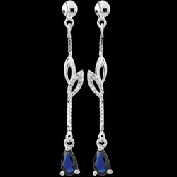<a href=http://es.edenly.com/pendientes-largos/pendientes-evina-oro-blanco-zafiros,2434,24.html?url=pendientes&liste_cat=20X22X24X23X38X44 style=color:#fff;text-decoration:none;>Pendientes Evina - oro blanco y zafiros <br><b style=color:#FFE492;>140 €</b></a>