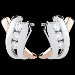 <a href=http://it.edenly.com/orecchini-cerchio-oro-diamanti/orecchini-trilogia-modi,2445,23.html?url=orecchini-cerchio-oro-diamanti&liste_cat=23 style=color:#fff;text-decoration:none;>Orecchini trilogia Modi  <br><b style=color:#FFE492;>450 €</b> (-39%) </a>