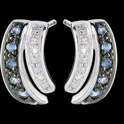 <a href=http://it.edenly.com/orecchini-cerchio-oro-diamanti/orecchini-savina-zaffiri,2480,23.html?url=orecchini-cerchio-oro-diamanti&liste_cat=23 style=color:#fff;text-decoration:none;>Orecchini Savina <br><b style=color:#FFE492;>190 €</b> (-30%) </a>