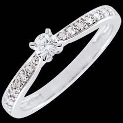 <a href=http://it.edenly.com/anelli-solitari-con-diamanti/anello-solitario-garlane-diamanti-10-carati,2683,4.html?url=anelli-di-fidanzamento&liste_cat=2X3X4X5X12 style=color:#fff;text-decoration:none;>Anello solitario Garlane 4 diamanti - 0.10 carati <br><b style=color:#FFE492;>450 €</b> (-42%) </a>