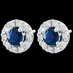 <a href=http://es.edenly.com/pendientes-cortos/pendientes-clevia-zafiros,2621,22.html?url=pendientes&liste_cat=20X22X24X23X38X44 style=color:#fff;text-decoration:none;>Pendientes Cl�via - zafiros <br><b style=color:#FFE492;>350 €</b> (-40%) </a>
