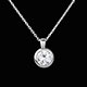 femme collier poupee solitaire or blanc